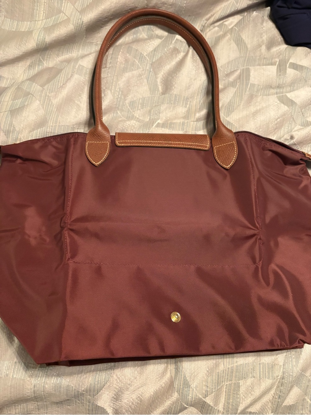 Burgundy Longchamp Large Le Pliage Tote - Picture 6 of 12